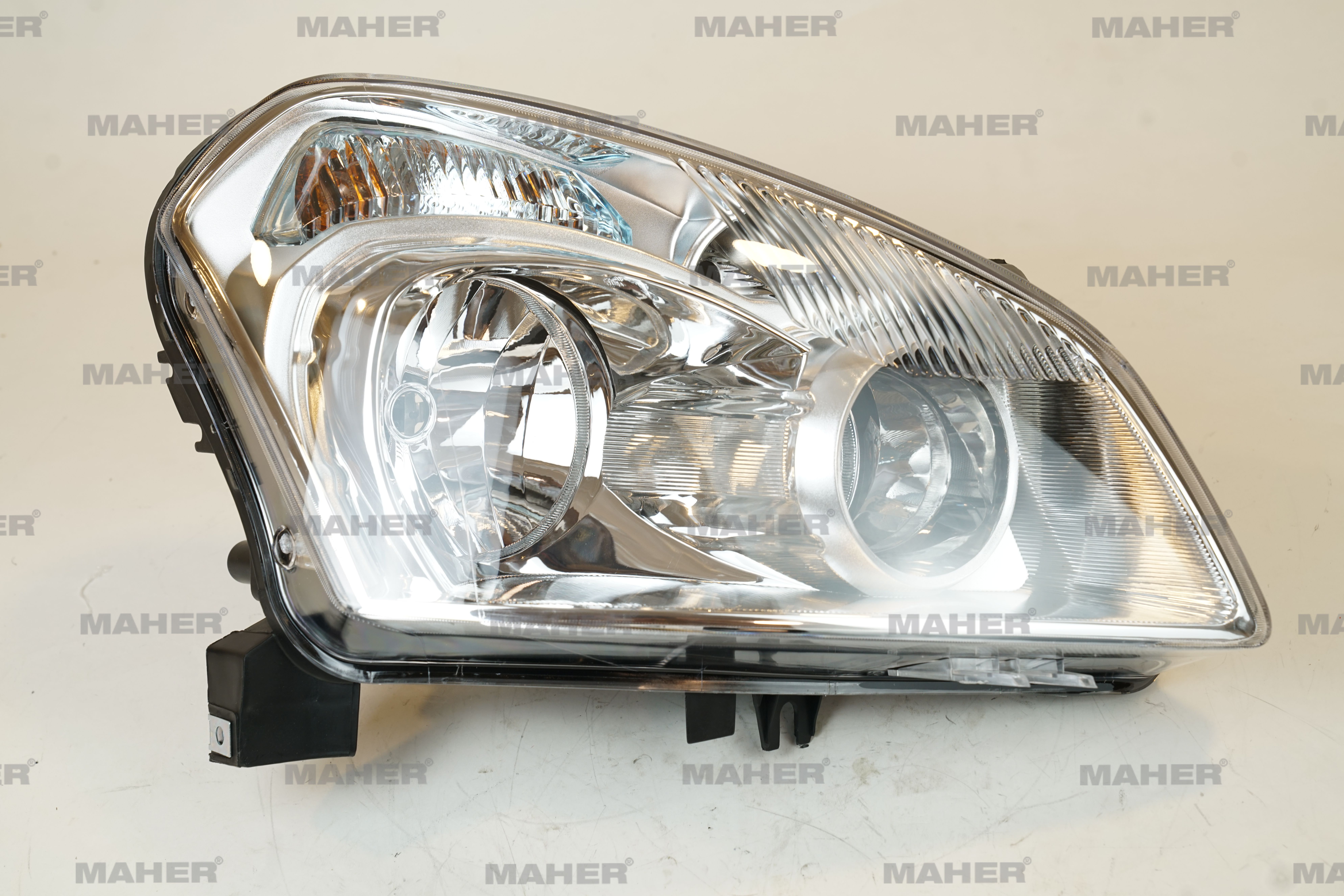 Nissan Qashqai Sağ Aydınlatma 2007-2010 Far Motorlu Sağ OEM 26010-JD000 Nissan Qashqai Sağ Aydınlatma 2007-2010 Far Motorlu Sağ OEM 26010-JD000